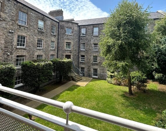 Balcony Scene - Option 1