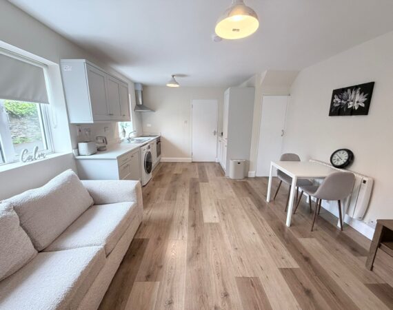 WhatsApp Image 2026-04-16 at 14.59.45 (3)