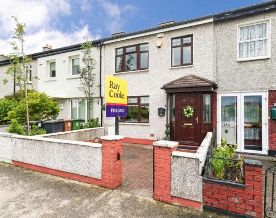 253 KILLINARDEN ESTATE DUBLIN 24 D24 TXH5 - 74-8