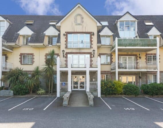 APARTMENT 13 THE SLADE TASSAGARD GREENS GARTERS LANE -10