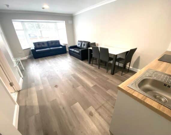 Lounge 3