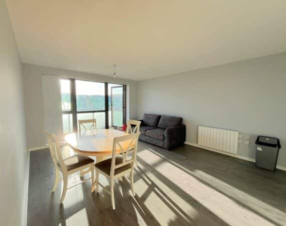 living room-qhu22u
