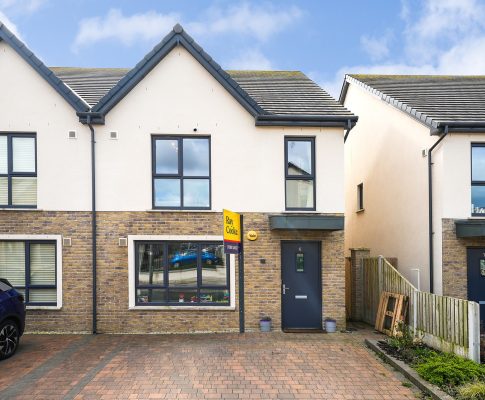 6 The Drive, Walkers Gate, Kildare, Co. Kildare