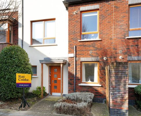 4DCD16signage (2 of 2)