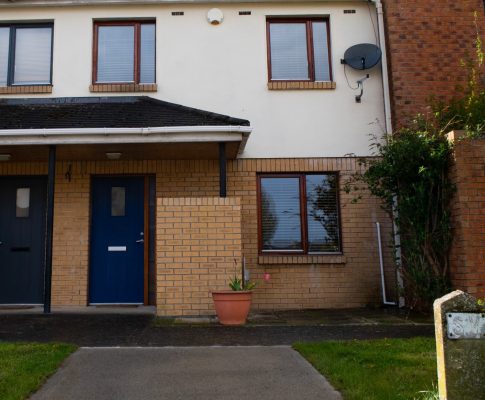 Front-house_IMG_1934